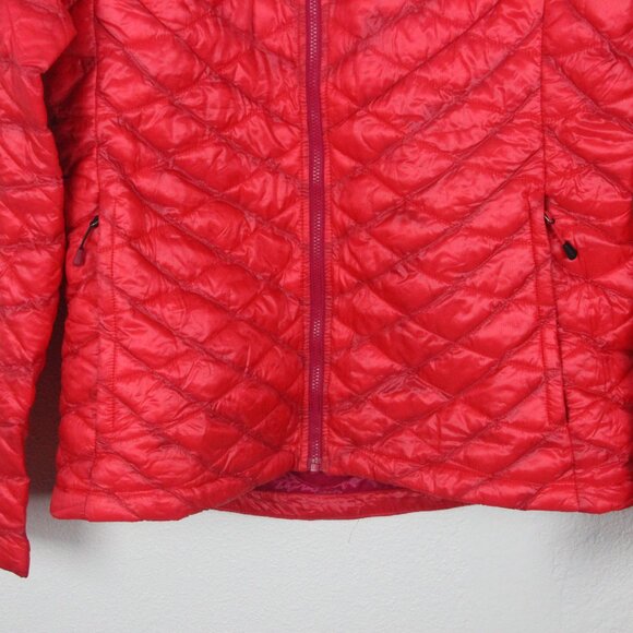 The North Face, Jacket, Women's M, Red SOME STAINS & WEAR AND TEAR - Picture 3 of 6